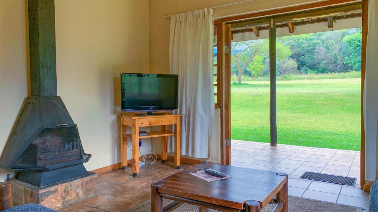 Wits End Mountain Resort Champagne Valley Exterior foto