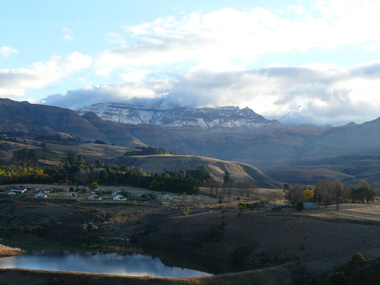 Wits End Mountain Resort Champagne Valley Exterior foto